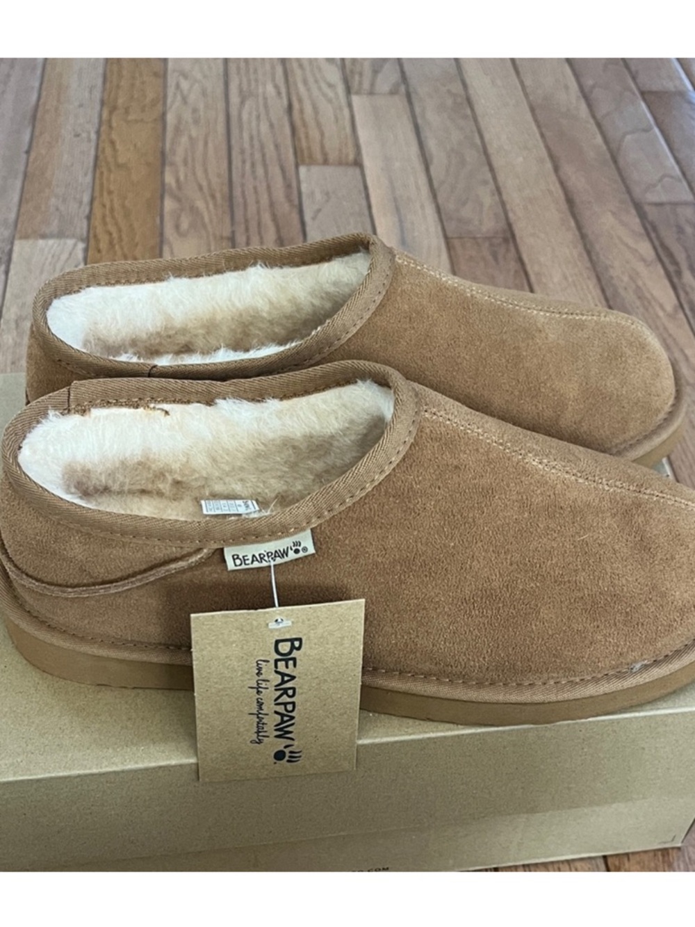 Bearpaw Men’s cozy slippers